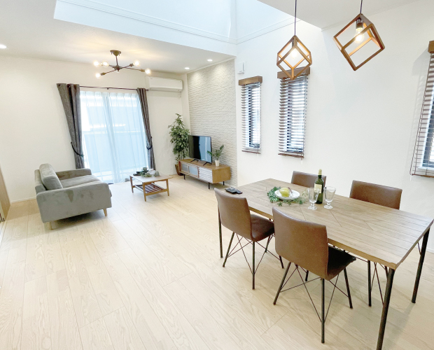 開放的なリビング 大空間＆大型窓