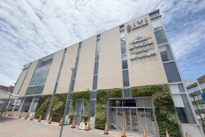 トナリエ南千里