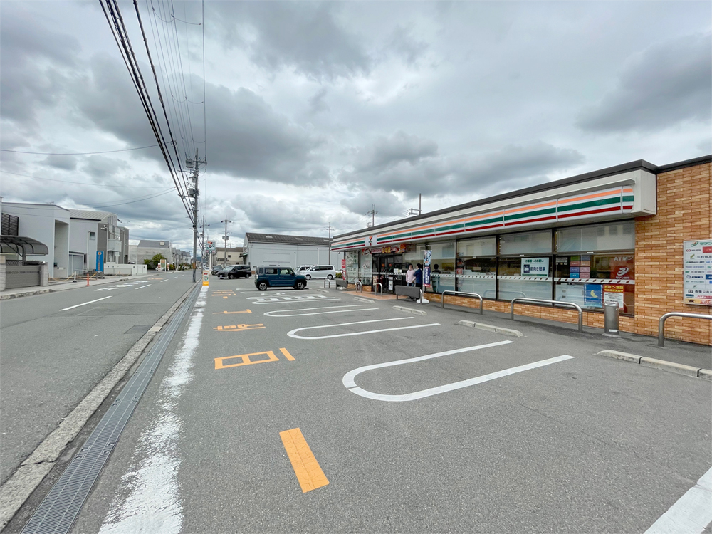 セブンイレブン堺黒山店