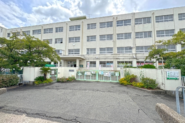 柳川小学校